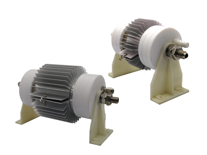2 ceramic ozone discharge units