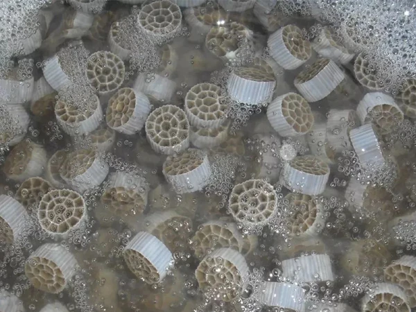 A large number of MBBR fillers in operation