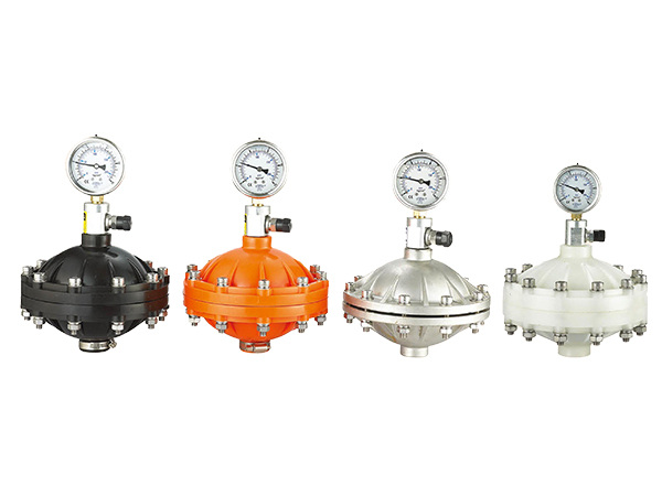 Several different specifications of SWMZ  type diaphragm pulse damper on white background.