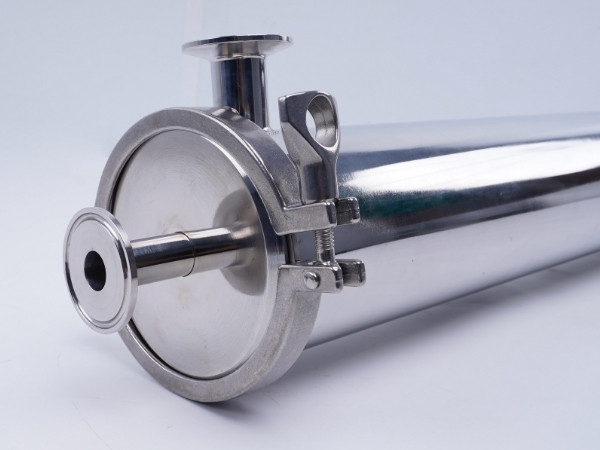 A detail of clamp type stainless steel membrane housing with metal end